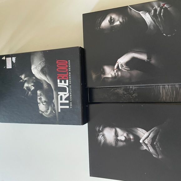 TRUE BLOOD DVDS SEASONS 1-3 !! - Picture 5 of 7